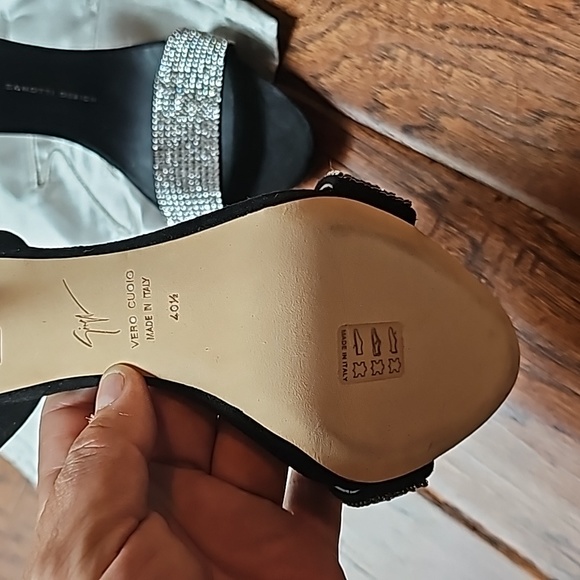 Giuseppe Zanotti crystal embellished slingback sandals 40.5 - Picture 2 of 3